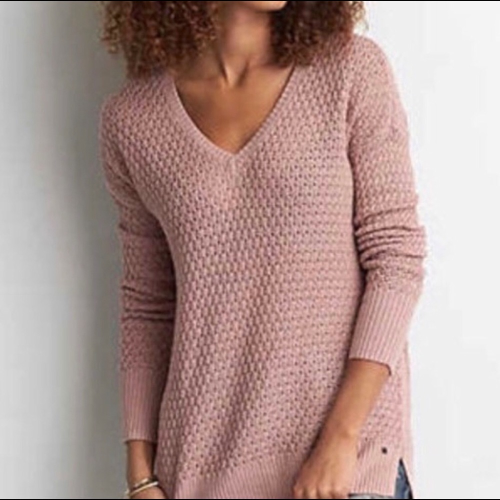 AMERICAN EAGLE OUTFITTERS v neck knit sweater  XL